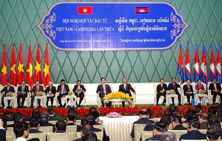 Hoạt Hoạt động của Thủ tướng Nguyễn Tấn Dũng tại Campuchia - ảnh 1